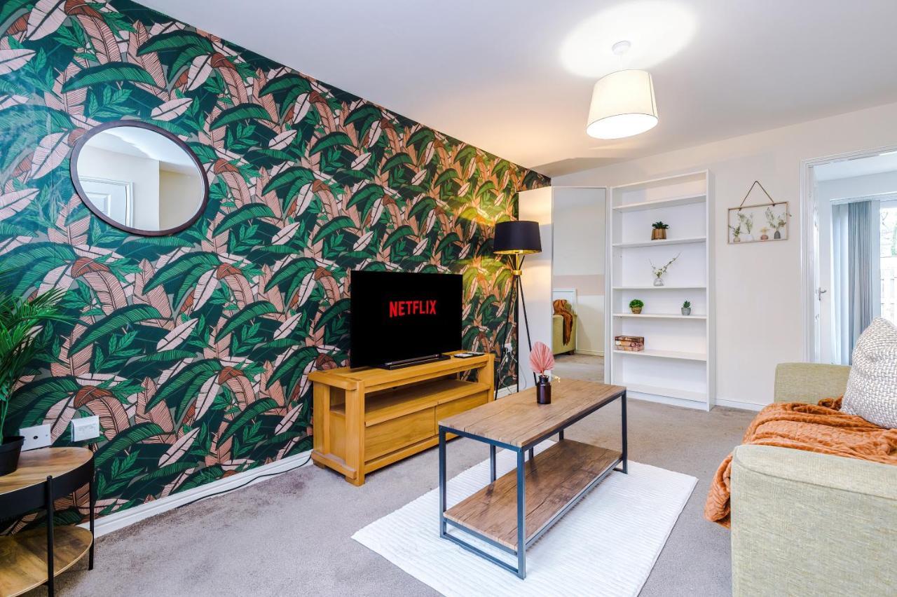 Chic 2 Bed House With Garden & Free Parking Βίλα Μάντσεστερ Εξωτερικό φωτογραφία
