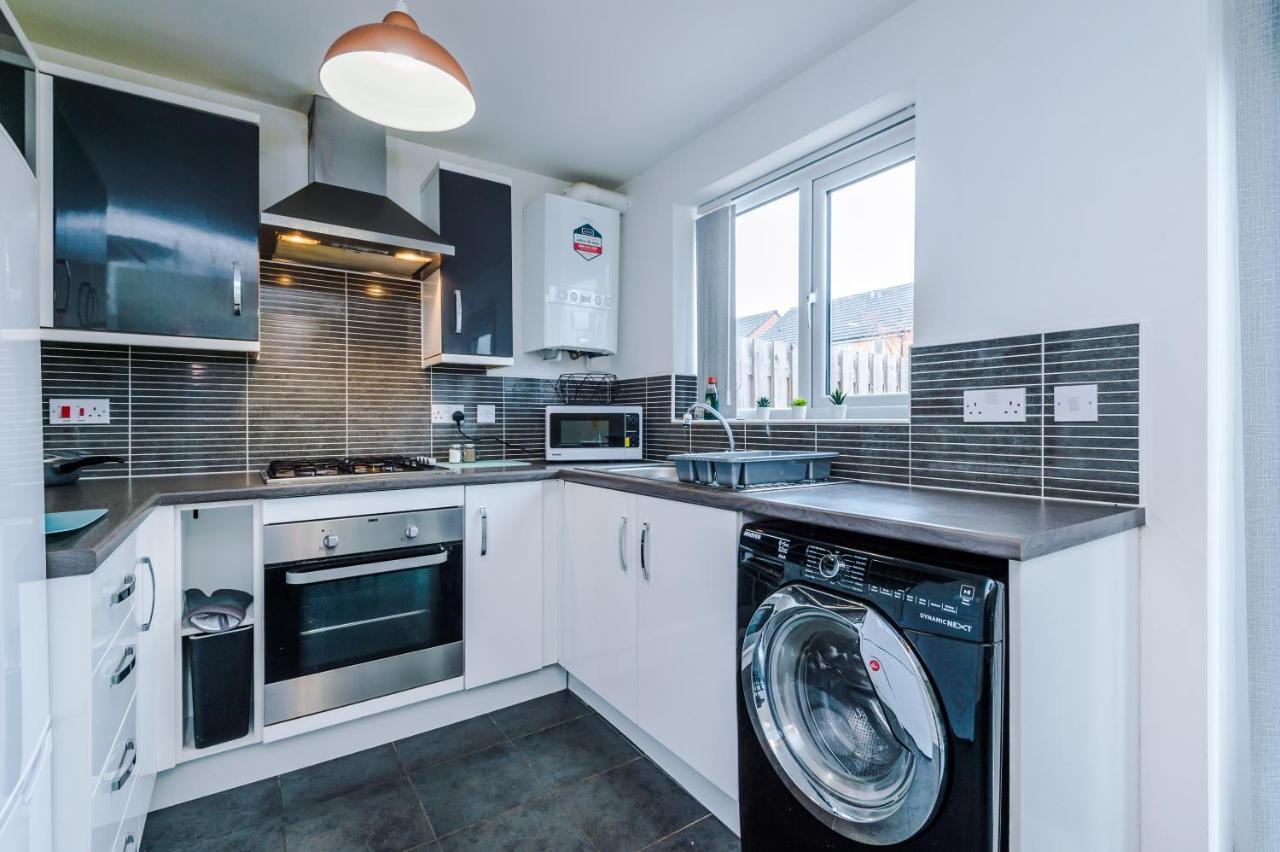 Chic 2 Bed House With Garden & Free Parking Βίλα Μάντσεστερ Εξωτερικό φωτογραφία