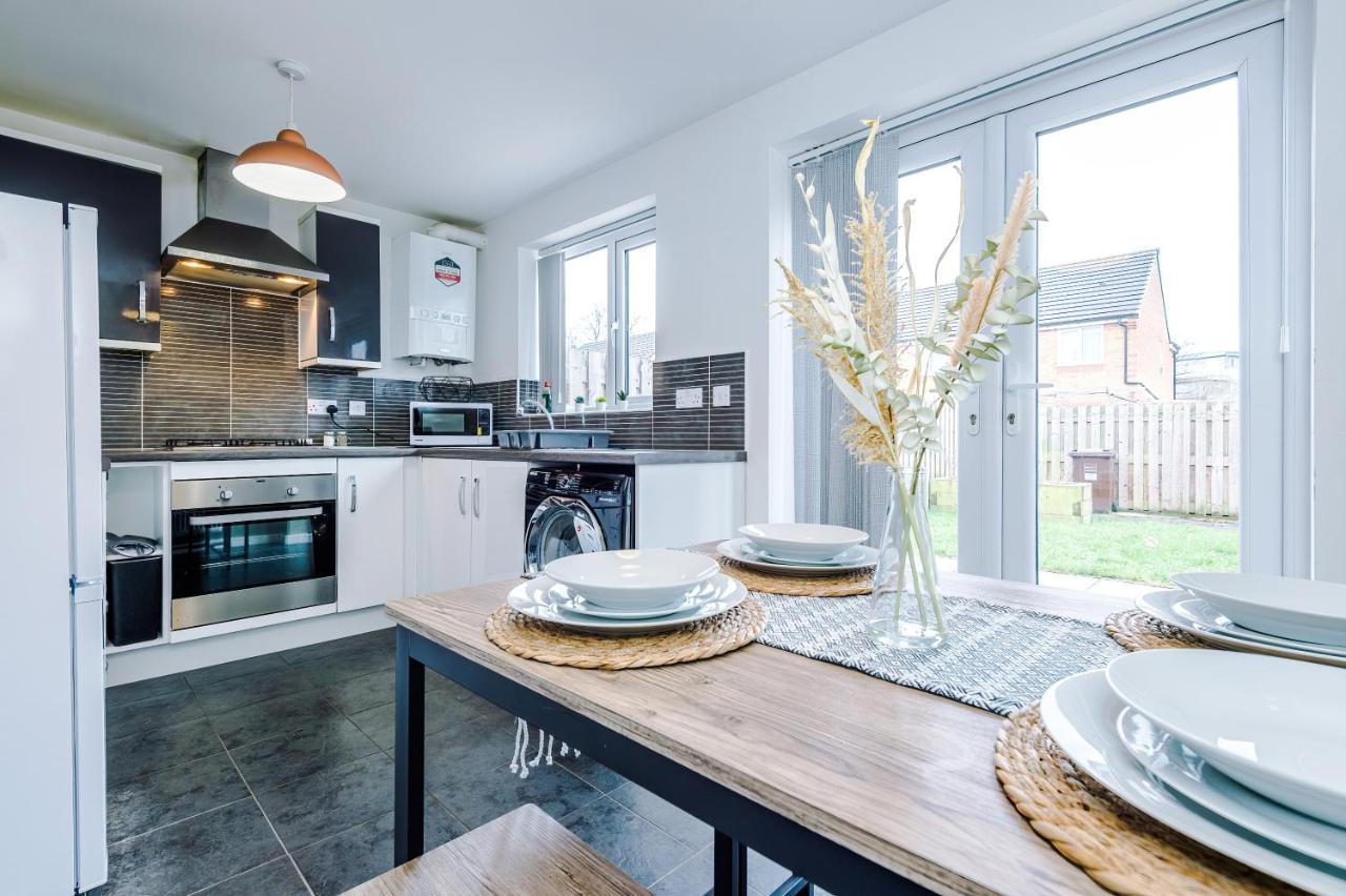 Chic 2 Bed House With Garden & Free Parking Βίλα Μάντσεστερ Εξωτερικό φωτογραφία